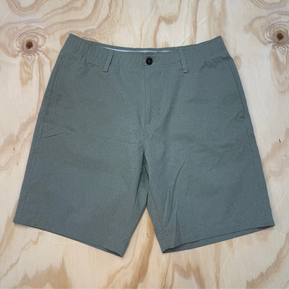 Under Armour Mens Sage Green Textured Golf Shorts Size 34 Elastic Waist